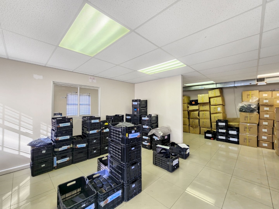To Let commercial Property for Rent in Montague Gardens Western Cape